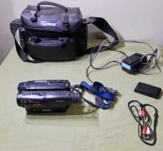 Vintage Sony Hi - 8 Video Camera Recorder Handy Cam Ccd - Tr400 Battery And Charger