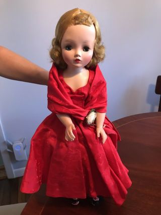 Vintage 1950’s Madame Alexander Cissy Doll W/ Outfits