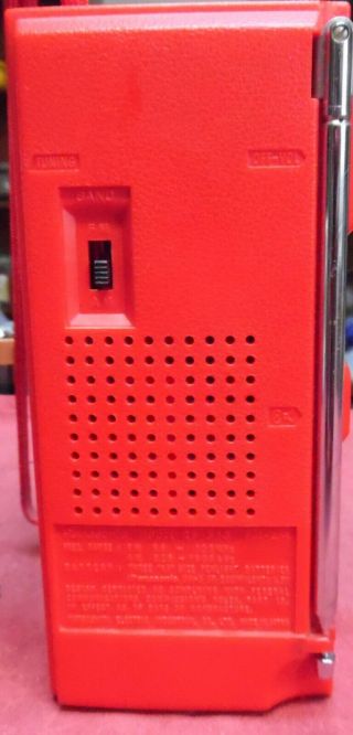 Vintage 1970 ' s Panasonic RF 513 7 Transistor AM /FM Bright Red 3