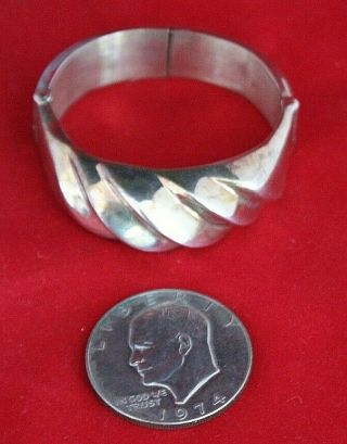 Vintage Taxco Mexico Large Sterling Silver Hinged Bangle Bracelet 67.  2g Mcm Exc