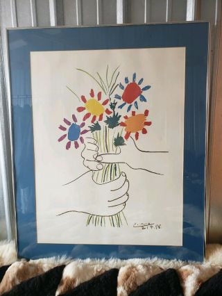 Bouquet Of Peace Pablo Picasso Hand With Flowers Vintage Art Print Framed Wow