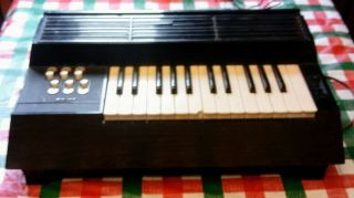 Vintage Electric Air Chord Organ Magnus Model 354