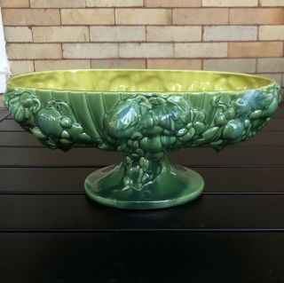 Vintage Royal Haeger Pottery Ceramic Green Glaze Grapes Console Bowl