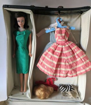 Vintage 1964 Fashion Queen Barbie With Ponytail Case Clothes And Wig