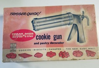 Wear Ever Cookie Gun And Pastry Decorator 3365 Vintage Kitchen