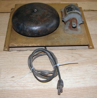Vintage Master Signal Company Gas Service Station Driveway Signal Alarm Bell 50s