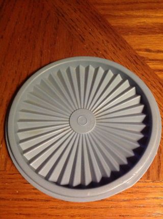 Vintage Tupperware 810 Country Blue Servalier Replacement Lid Seal 6” Round