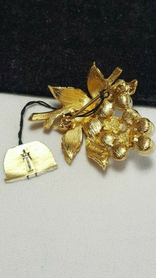 Vintage Gold Crown Trifari Grape Pearl Brooch Pin NWT 2