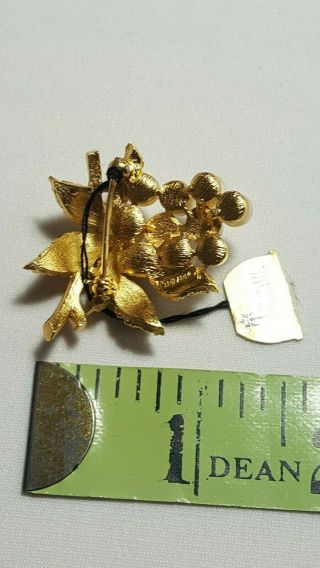 Vintage Gold Crown Trifari Grape Pearl Brooch Pin NWT 3