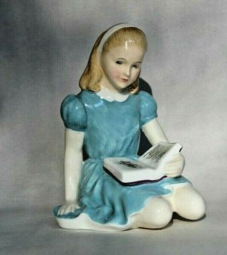 Antique Vintage Royal Doulton Alice In Wonderland Figurine H.  N.  2158 Signed 1959
