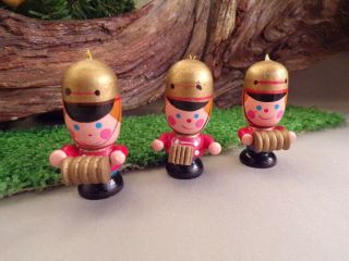 5 VINTAGE HAND PAINTED 1950 ' S WOODEN WOOD SOLDIER FIGURINE ORNAMENTS 2