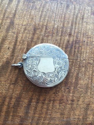 A Fine Quality Antique Solid Silver Circular Vesta Case Chester 1905