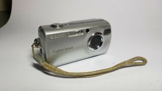 Sony Cybershot Dsc - S40 Aa Battery Viewfinder Vintage 4.  1mp 3x Digital Camera
