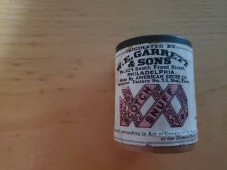 Vintage W.  E.  Garrett & Sons 1 3/8 Ounces Snuff Can -