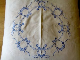 Vintage Tablecloth Hand Embroidery Circle of Blue Flowers 50 