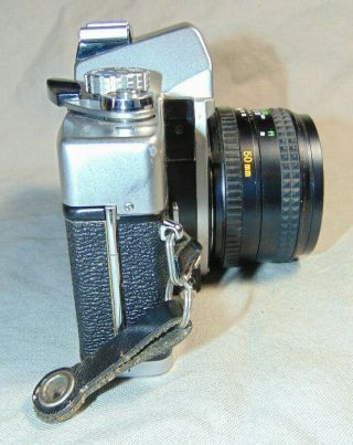 Vintage Minolta SRT 201 35mm Film Camera w/ Minolta Rokkor X Lens 2