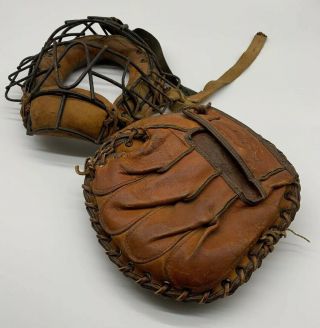Vintage Baseball Wilson Catchers Face Mask And Delcrandall Model Catchers Mitt