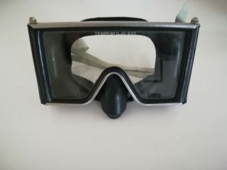 Vintage U.  S Divers  Aqua - Lung Wrap - Around  Tempered Glass Mask,  Made In Japan