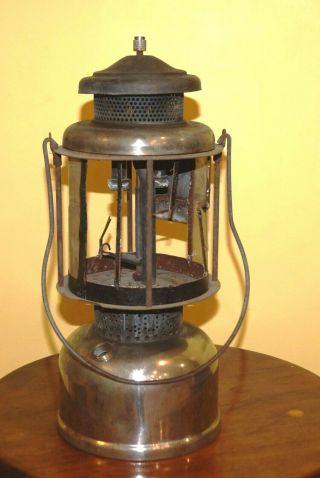 Vintage 1926 6/9 Coleman QuickLite L327 White Gas Lantern w/ Mica Globe 2