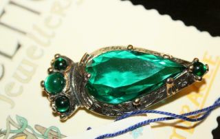 Vintage Gorgeous Signed Miracle Celtic Shield Brooch W/faux Emerald Glass Stones