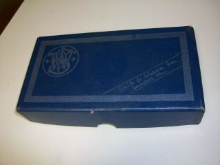 Vintage Smith & Wesson Model 19 - 2 2 - 1/2 " Barrel Pistol Box Only See Pictures