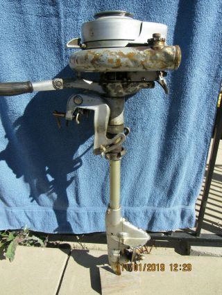 Johnson antique outboard motor 1.  1hp MS38 1938 sausage tank has rear cover 3