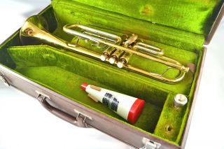 Vintage Getzen 300 Series Brass Trumpet w/ York 7C Mouthpiece & Orig Case K56786 2