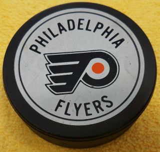 Philadelphia Flyers Vintage Nhl Hockey Puck Official Viceroy Canada