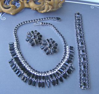 Vintage Weiss Black Rhinestone Necklace Bracelet Earrings Pear Round Emerald