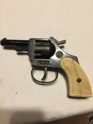 Vintage 1960 Mondial.  22 Caliber Stater Pistol Revolver Blank Made In Itay