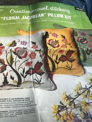 Vintage Paragon 0540 Floral Jacobean Pillow Kit Flowers Crewel Embroidery