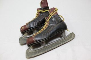 Dummes Ice Hockey Skates Vintage Black