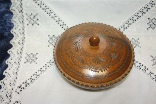 Vintage Carved Wooden Bowl With Lid Treen.  Vintage 10