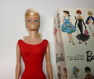 Vintage 1964 Platinum Blonde Swirl Ponytail Barbie Doll Near - Box