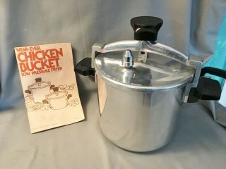 Vtg Wear - Ever Chicken Bucket 6 Qt Low Pressure Chicken Fryer Cooker 90026 Book