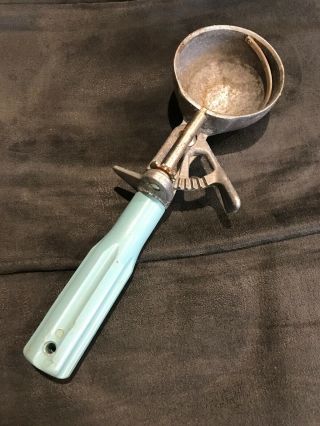 Vintage 1950s Fully Functional Metal Ice Cream Scoop With Baby Blue Handle
