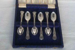 A Stunning Case Set Of Six Solid Silver Kings Pattern Coffee Spoons London 1921.