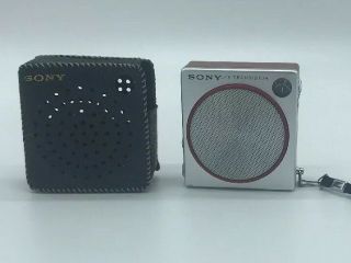 Vintage Japan Red 1965 Sony 8 Transistor 2r - 21 Am Mini Cube Radio & Case