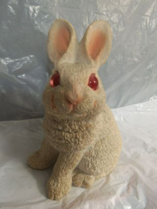 Vintage Uoc 1984 Classic Critters Pink Eyed Bunny Rabbit Statue Figurine 8 "