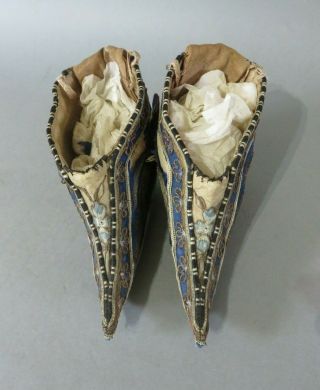 ANTIQUE CHINESE LOTUS SHOES SILK EMBROIDERED BOUND FEET 3