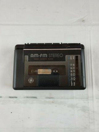 Vintage Ge General Electric 3 - 5473c Radio Cassette Player Stereo Am/fm Walkman