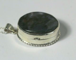 Vintage Sterling Silver Agate Poison Pill Snuff Box Pendant Necklace