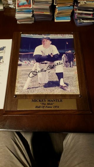 Mickey Mantle Signed 8 X 10 With Loa From Jsa Plaque