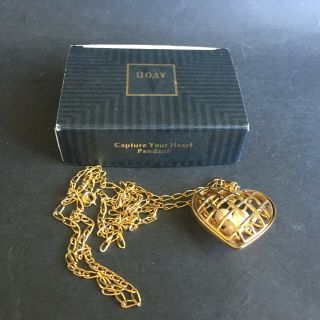 Avon Capture Your Heart Necklace Goldtone Faux Pearl Vintage 1994