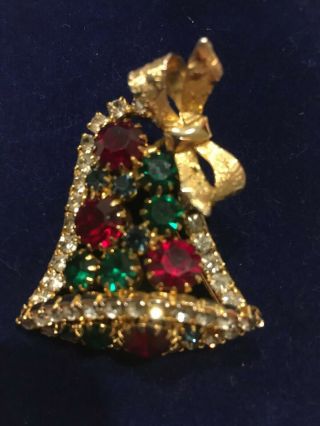 Vintage Jewelry Signed Kramer Crystal Christmas Bell Brooch Pin Rhinestone
