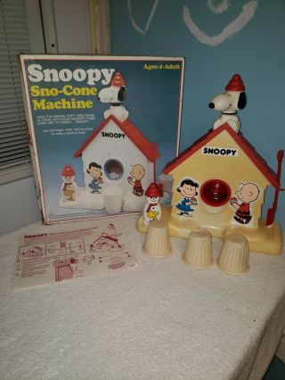 Vintage Snoopy Sno Cone Machine Maker Complete Hasbro 1979