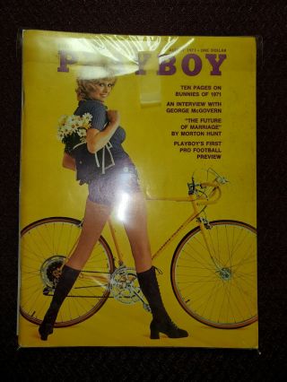 Playboy - August,  1971 Back Issue - Vintage,  Man Cave