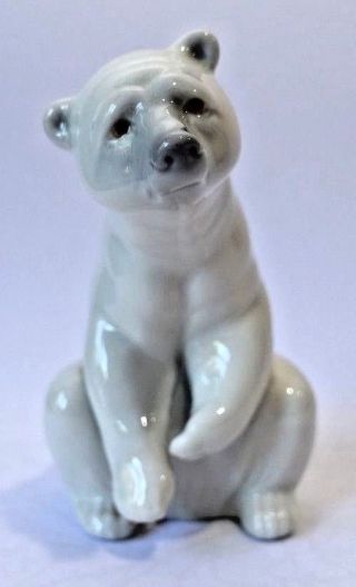 = Lladro = 1208 = Resting White Polar Bear Figurine = Vintage =handmade In Spain