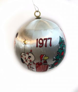 Vintage 1977 Christmas Peanuts Schulz Snoopy Charlie Brown Satin Ball Ornament