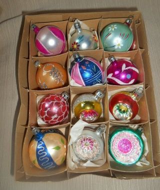 Vintage Box Of 12 1 1/2 " Glass Christmas Ornaments Fantasia Indents Glitter Rou